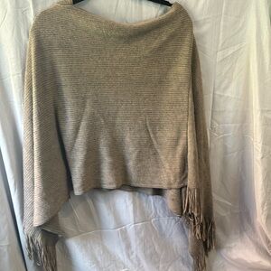 Steve Madden Fridge Poncho one size
